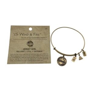 NEW Wind & Fire Jersey Girl New Jersey Garden State Dangle Bracelet Gold Tone